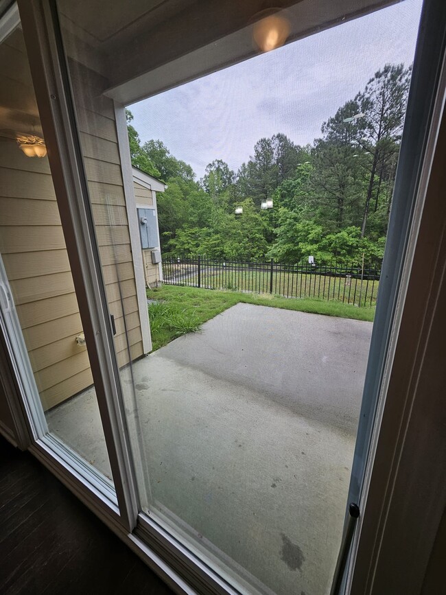 Building Photo - 110 Fargale Ln