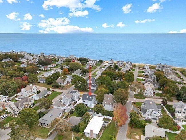 Building Photo - 111 Shore Dr