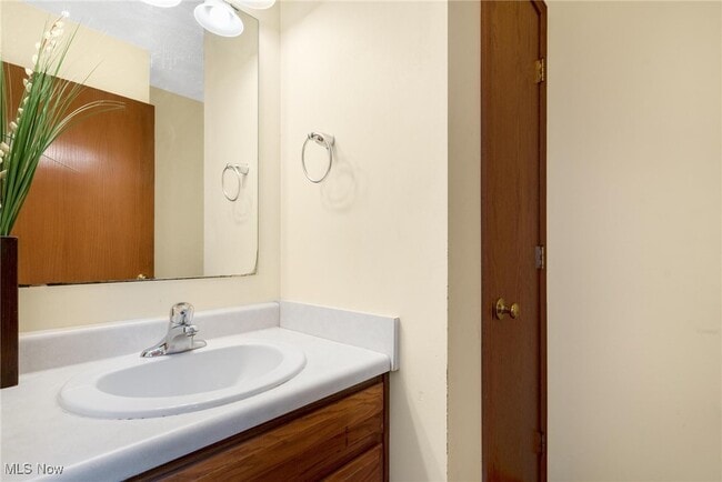 Building Photo - 4038 W Abbey Cir
