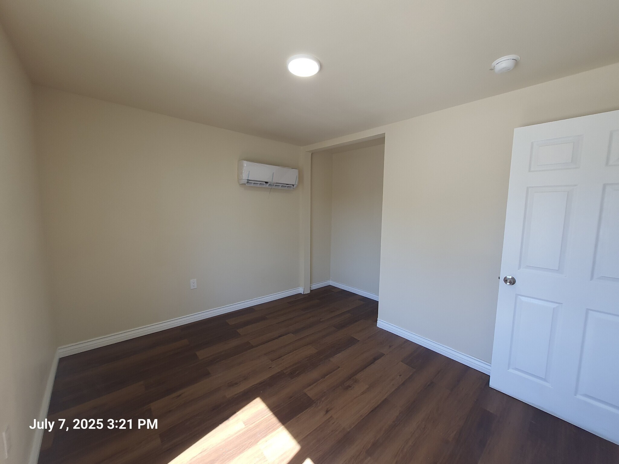 Bedroom (2nd angle) - 1221 W 152nd St