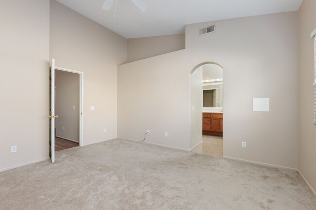 Building Photo - PLEASE SCHEDULE A TOUR BEFORE SUBMITTING A...