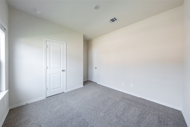 Building Photo - 13156 Dawson Dr