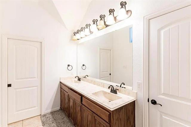 Building Photo - 232 Corinna Ct