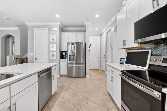 Building Photo - 9062 Gulf Cove Dr