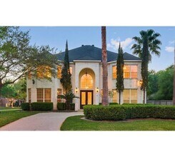 Building Photo - 3903 Pinesbury Dr