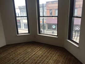 Building Photo - City Center Kent Apartments