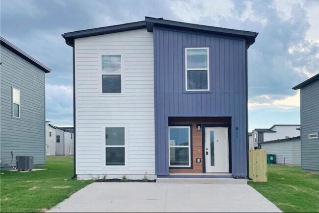 Primary Photo - 811 Arctic Ave