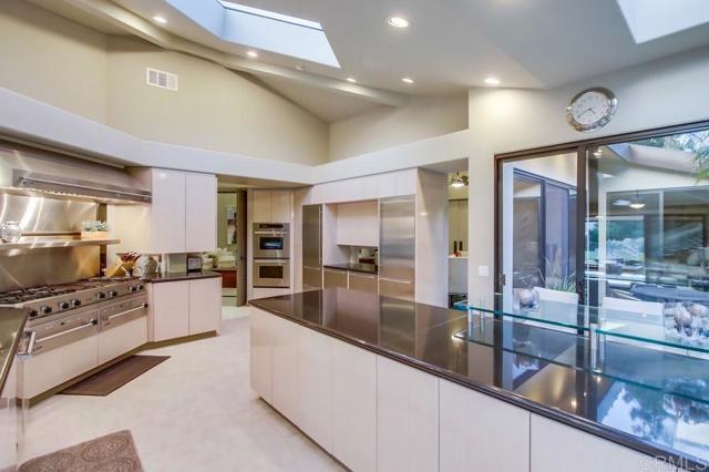 Building Photo - 1402 Rancho Serena