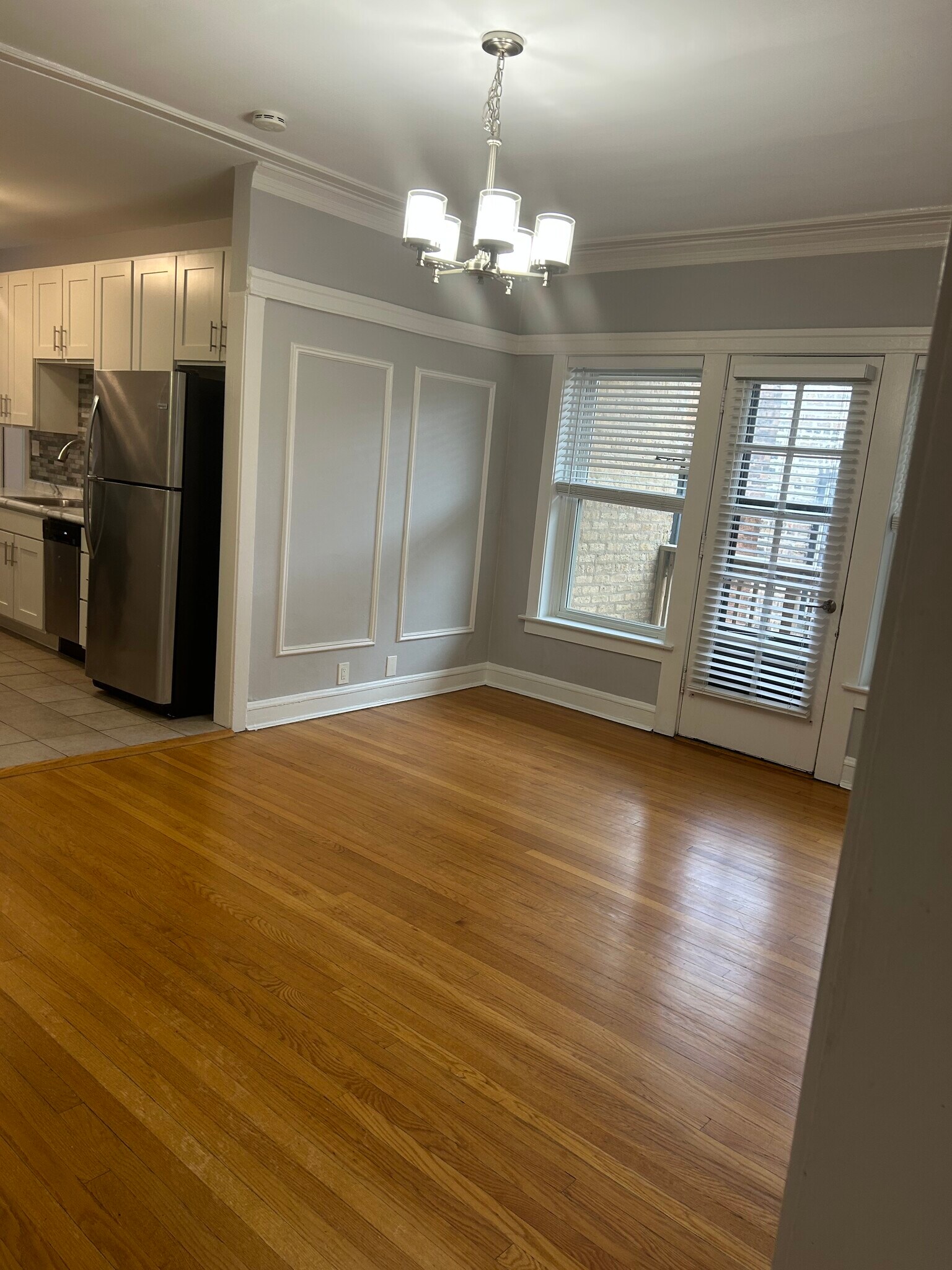 Building Photo - 118 Keeney St #3W