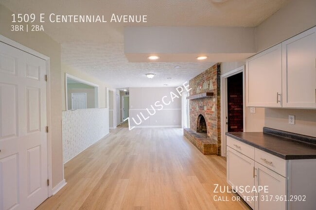 Building Photo - 1509 E Centennial Ave