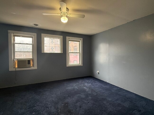 Building Photo - 83 S Empire St