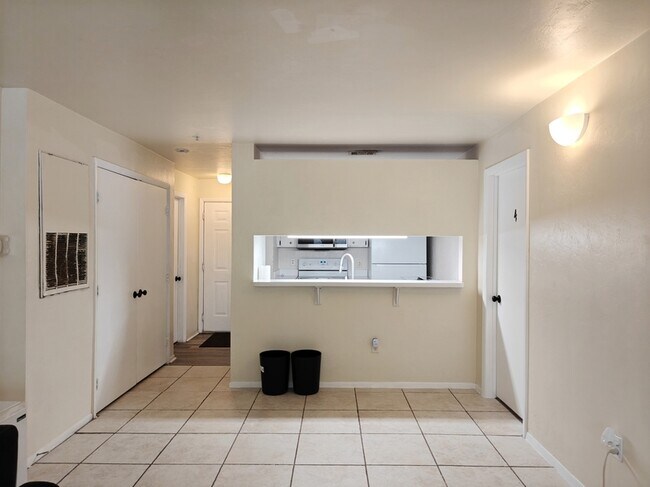 Building Photo - 4000 SW 23rd St
