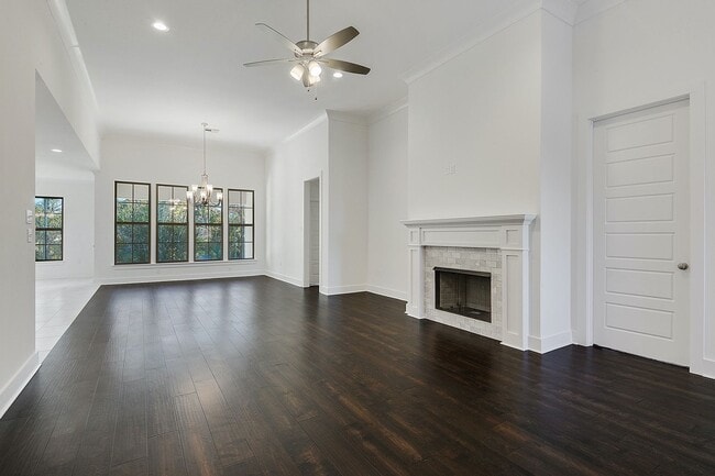 Building Photo - 39419 Waycross Ave