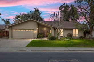 Building Photo - 7808 Selkirk Dr