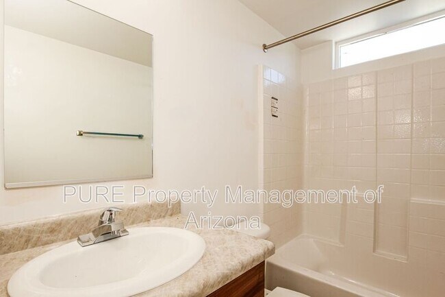 Building Photo - 6077 N 60th Ave