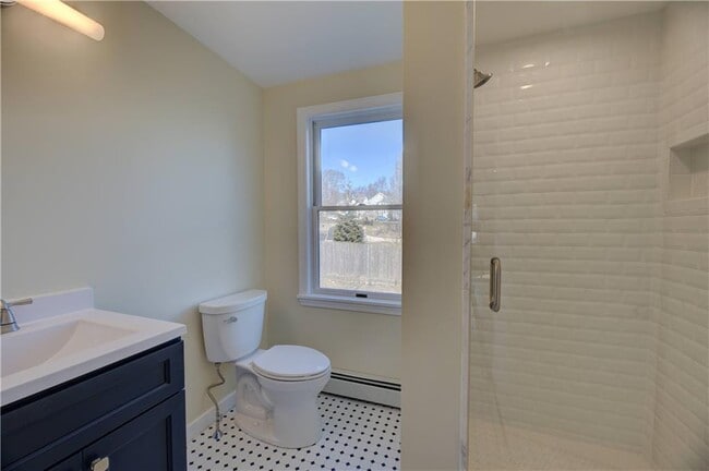 Building Photo - 30 Queen St