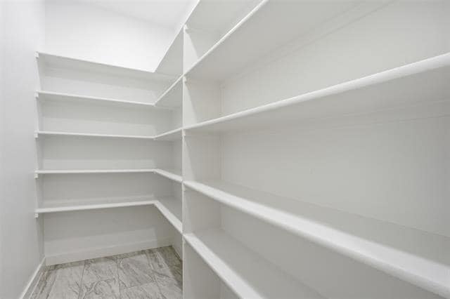 Building Photo - 532 Highview Ct