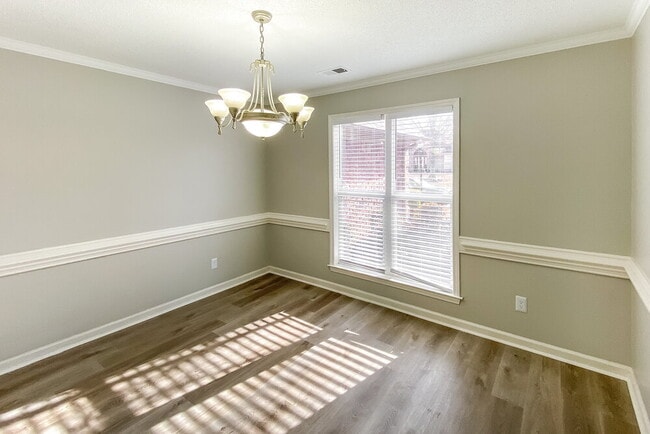 Building Photo - 9852 Winsford Ln