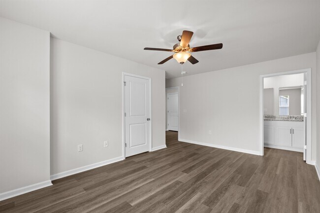 Building Photo - 571 Gemstone Blvd