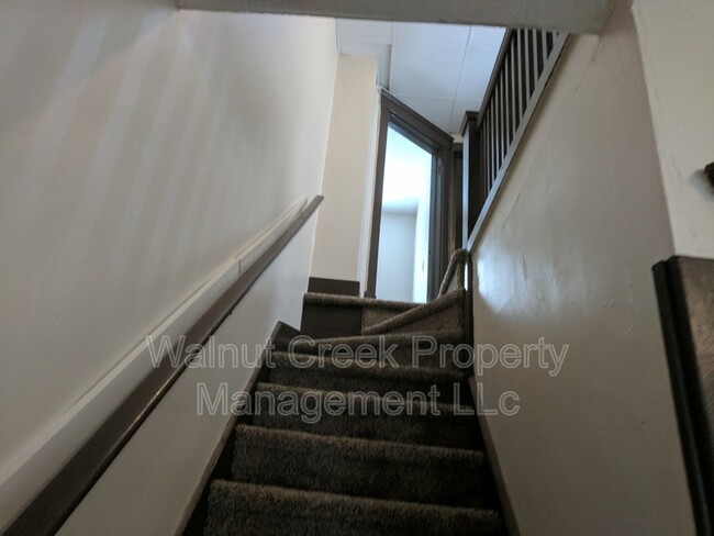 Building Photo - 2103 1/2 E. 31st Street