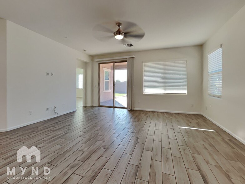 Building Photo - 19913 W Lincoln St