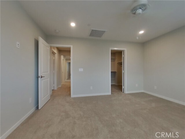 Building Photo - 31692 Hans Dr