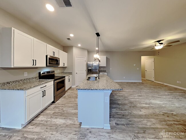 Building Photo - 339 Victory Cir
