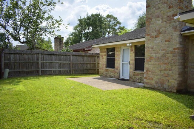 Building Photo - 10011 Sageorchard Ln
