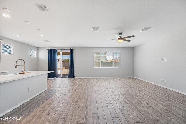 Building Photo - 23043 E Rosa Rd