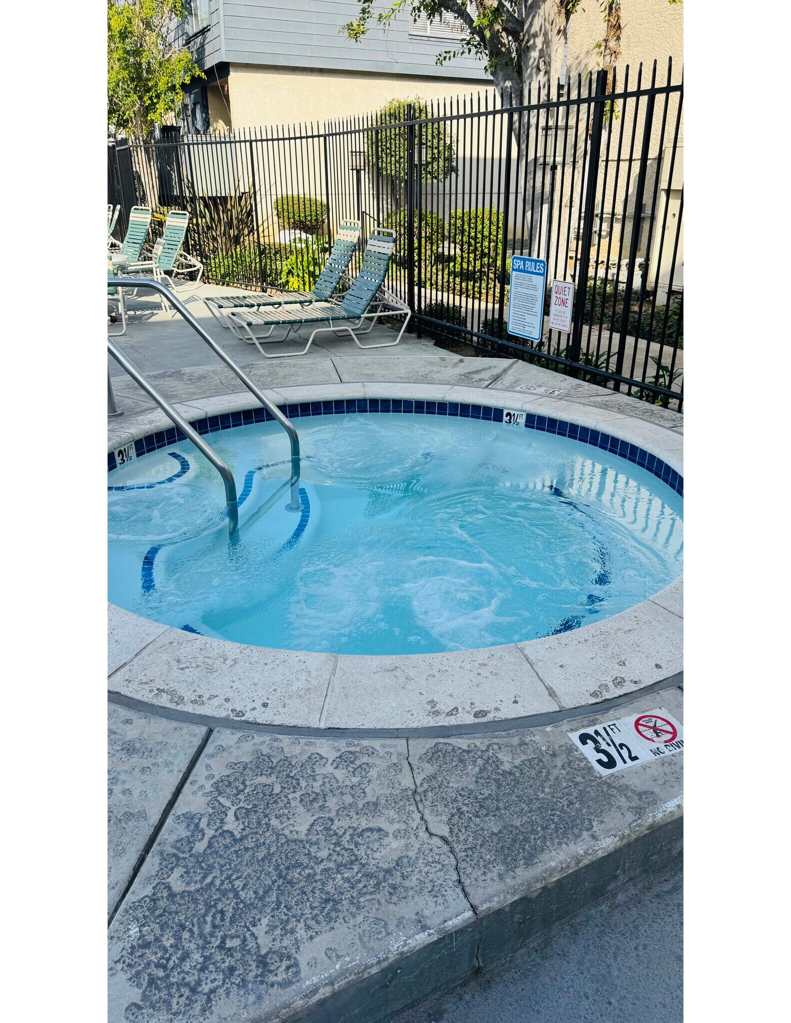 Building Photo - 18550 Hatteras St