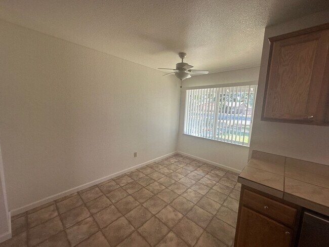 Building Photo - 17north