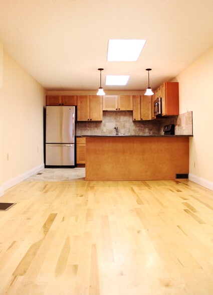 Building Photo - 50 North St