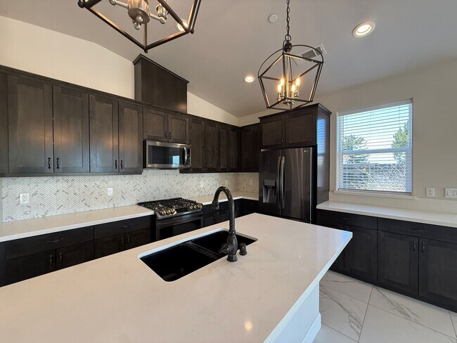 Building Photo - Newer Single Story Model Home Located In The Meadows at Rice Ranch with Three Car Garage