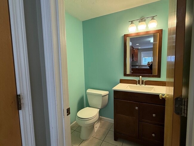 Building Photo - 227 Captain Eames Cir