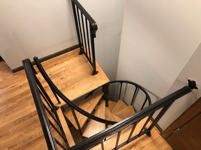 Building Photo - 617 W Surf St