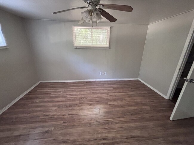 Building Photo - 16793 Stinson Ln