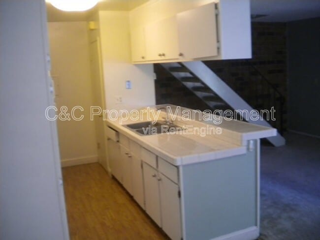Building Photo - 5496 Judith St