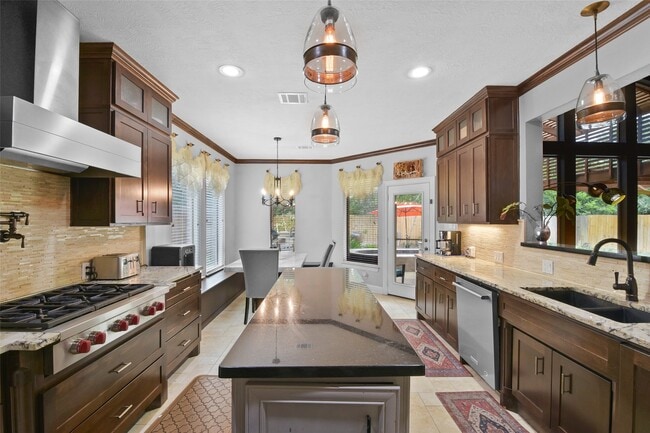 Building Photo - 21131 Beech Landing Ln