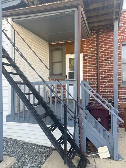 Deck - 505 N Rodney St