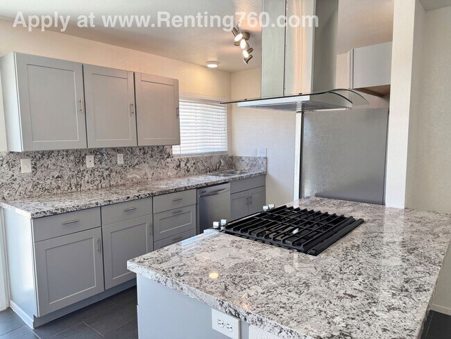 Building Photo - Updated Home Near Military base