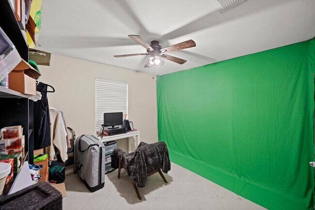 Building Photo - 2605 W Dallas St