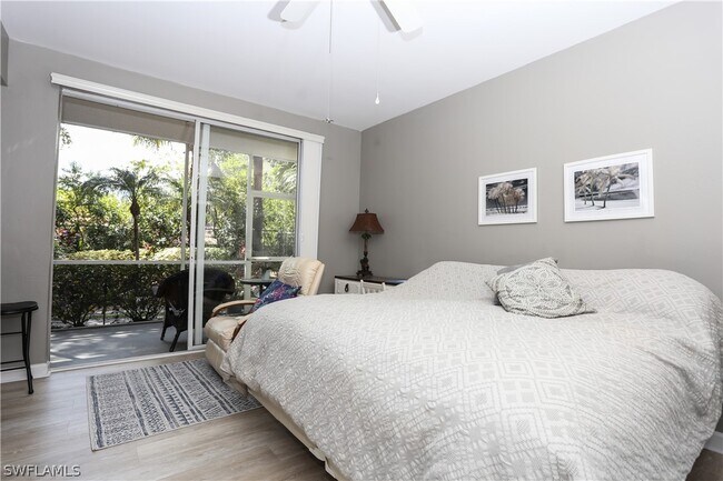 Building Photo - 2265 Hidden Lake Dr