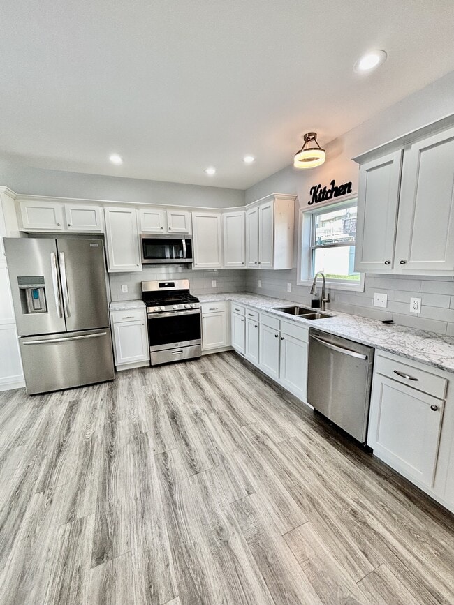 Building Photo - 104 Ida Marie Dr