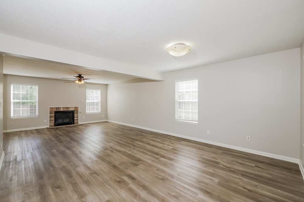 Building Photo - 8325 Bluestem Ln