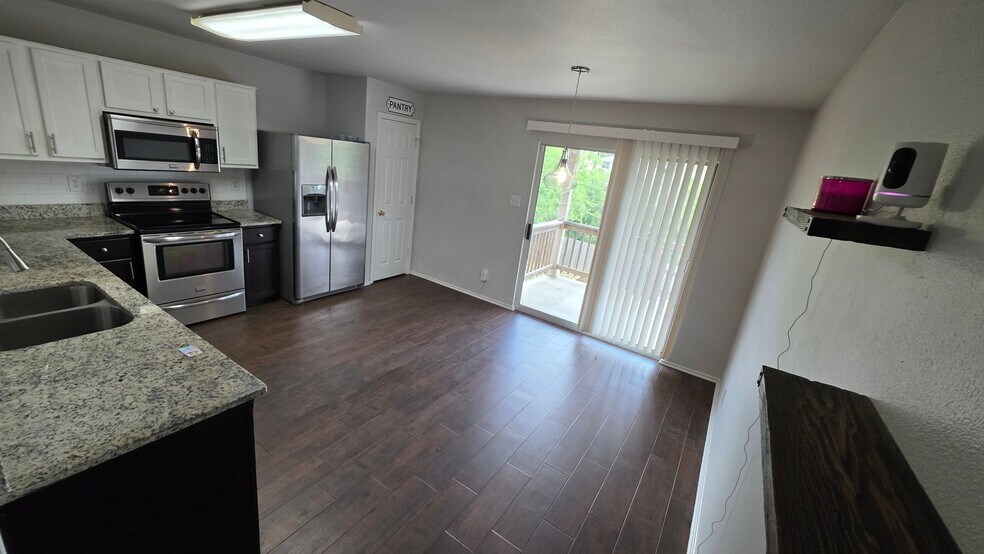 Building Photo - 7330 Blazar Way