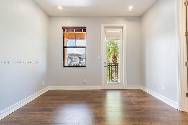 Building Photo - 8680 Watercrest Cir W