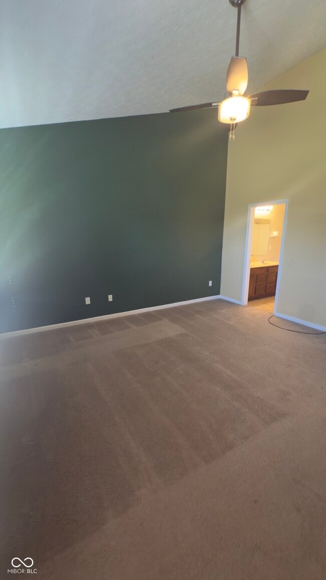 Building Photo - 1236 Wolf Run Way