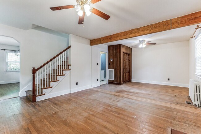 Building Photo - 4-bedroom, 2.5-bath home located in Upper Marlboro