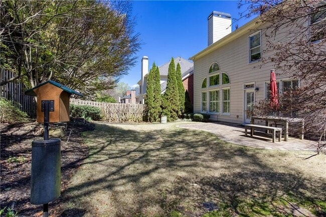 Building Photo - 3206 Windsor Lake Dr NE