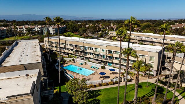 Building Photo - 304 E Surfside Dr